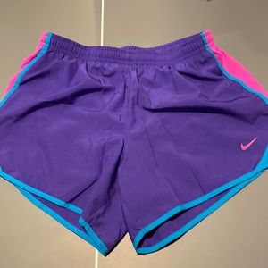 Nike dri-fit girl shorts size L (14-16)